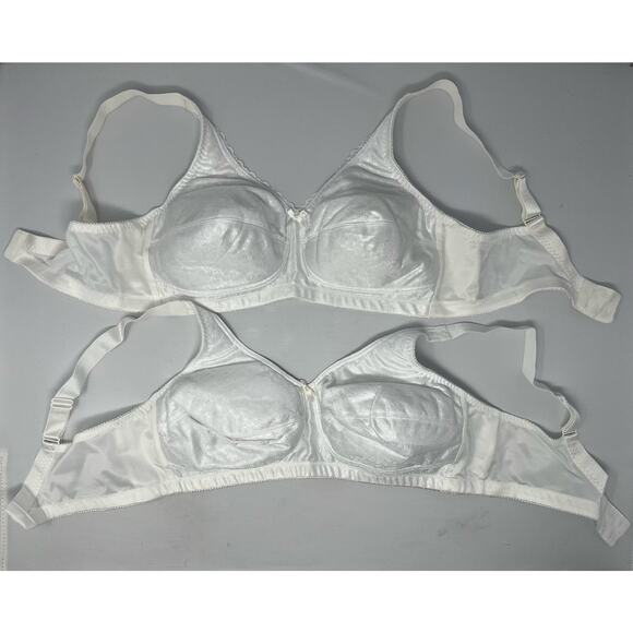 Classique NWT Wireless Pocket Bra 38B 772E Post Mastectomy Surgery White. - Picture 1 of 6